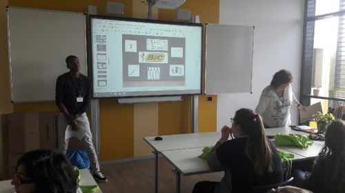 Presentation par léquipe française des travaux d'élèves